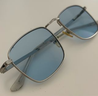 Gafas de sol redondas plateadas