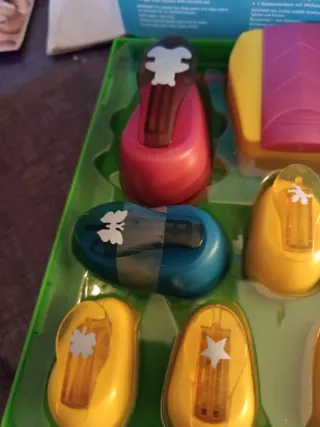 Set de perforadoras con motivos