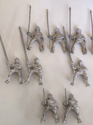 Miniaturas Caballeros Medievales. Front Rank Figur