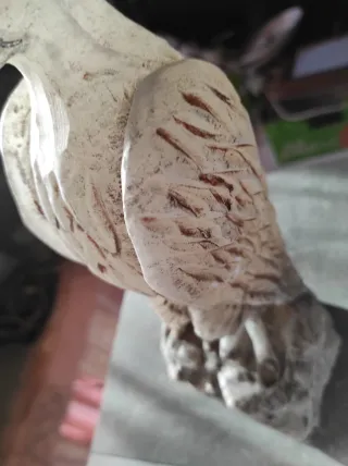 Águila de alabastro antigua