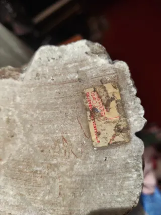 Águila de alabastro antigua