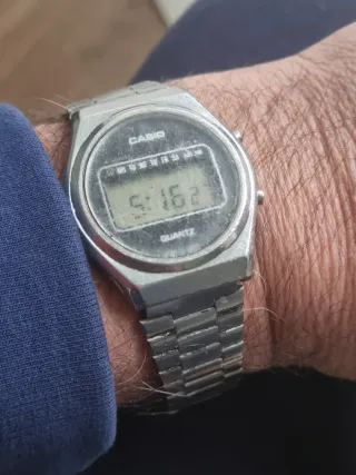 Reloj Casio LCD Vintage 51QR-18
