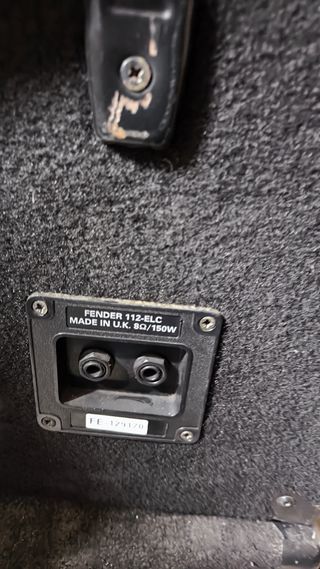 Pareja Altavoces Fender 112-ELC