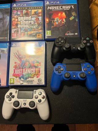 Consola PlayStation 4 Pro + 15 Juegos + 3 mandos