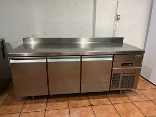 Bajo mostrador INFRICO 3 puertas