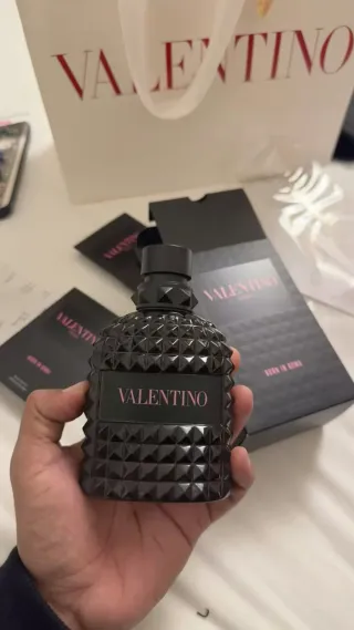 Perfume Valentino Donna Born In Roma Negro