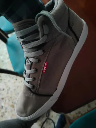 Bambas Levi's Beige Talla 44