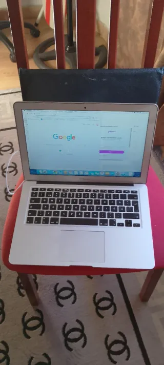 MacBook Air Plata Cargador y Funda