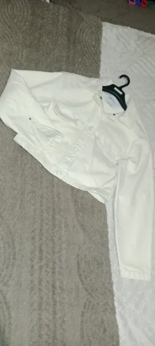Chaqueta vaquera blanca Bershka Talla M