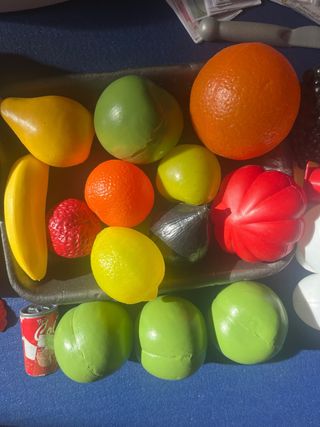 Caja registradora de juguete con dinero