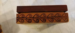 2 scatole legno intagliate + 3 mazzi carte