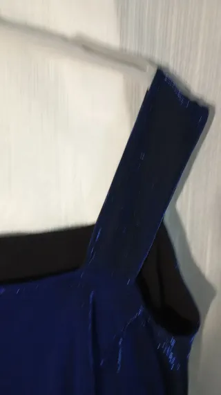 Vestido brillante azul