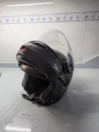 Casco Moto Shoei Multitec.