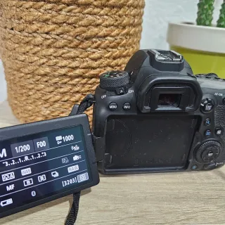 Canon EOS 6D Mark II Cámara DSLR