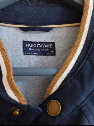 Cazadora niño azul con detalles mayoral. Muy elega