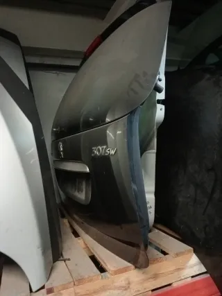 Portón Peugeot 307 SW Familiar