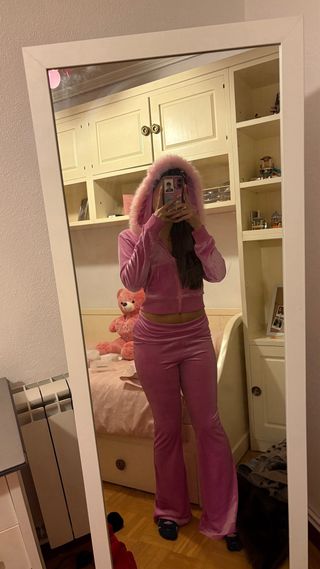 Chándal Fucsia Terciopelo con Capucha