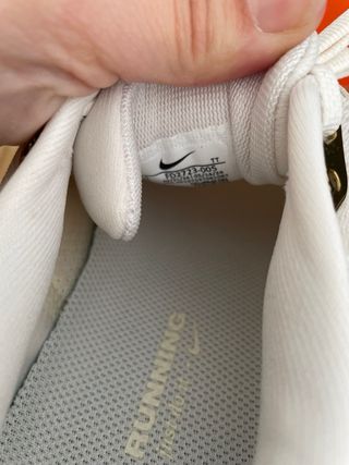 Nike Air Zoom Pegasus 41 Talla 41 Beige/Dorado