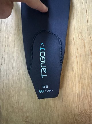 Neopreno surf Tango 3:2 con capucha SIN ESTRENAR