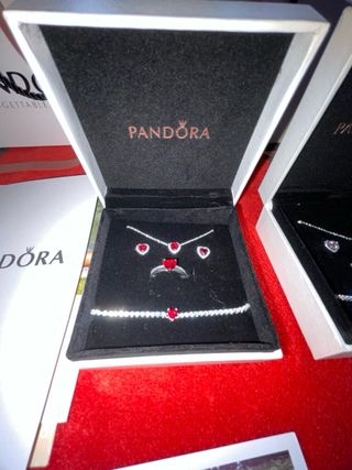 Conjunto Pandora Colar e Pulseira Coração