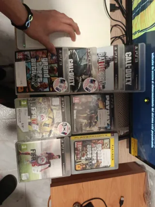 Consola PS3 Blanca + 8 Juegos + 1 Control