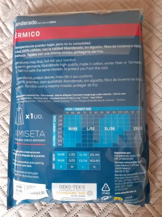 2 Camisetas Térmicas Abanderado color gris.