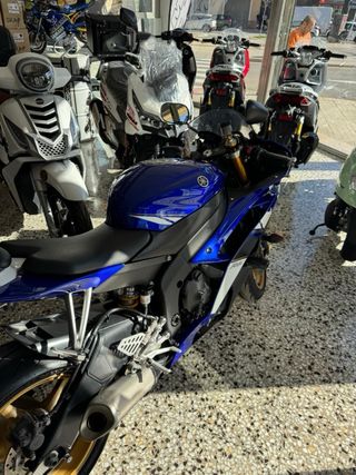 Yamaha R6 2008 Azul/Dorado