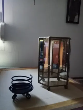 Caja joyero con espejo y portavela