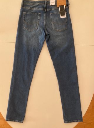 Jack & Jones. Pantalón vaquero slim. W31 L34