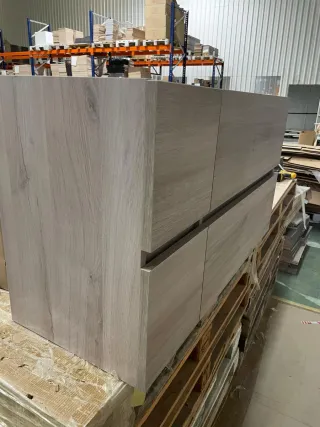 Mueble de baño de madera