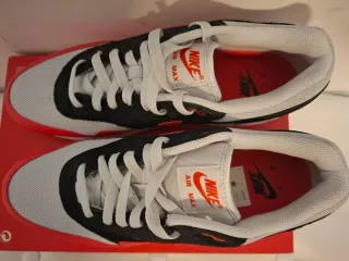 Nike Air Max 1 Hombre Negro Rojo