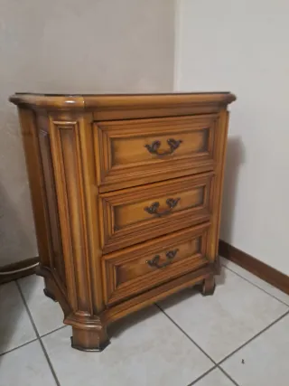 Coppia Comodini Legno Stile Classico