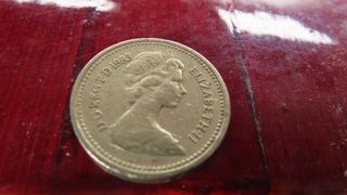 Moneda 1 Pound Inglaterra 1983-MO9