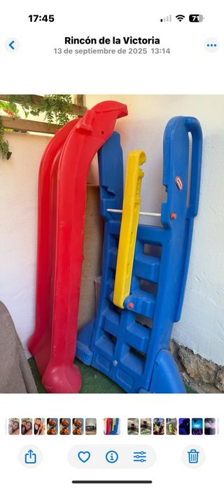 Tobogán infantil rojo y azul