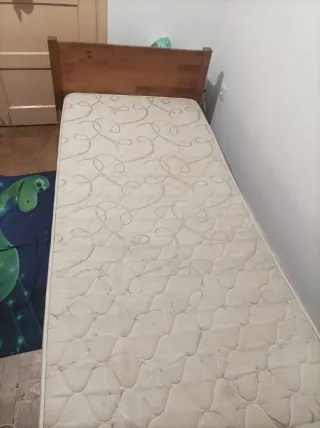 Cama de solteiro com colchão