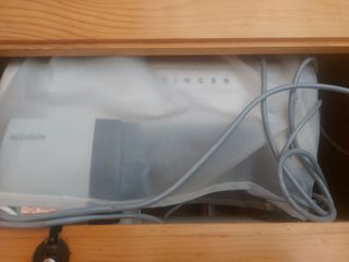 Máquina de coser Singer 801 Z2 con mueble de mader