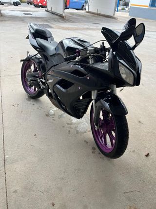 Motorhispania RX50 Negra/Morada