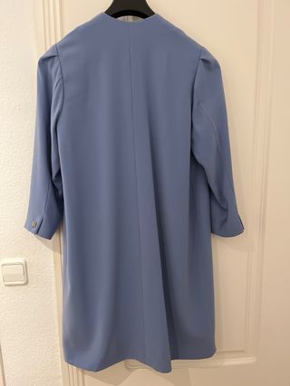 Traje de fiesta azul para señora