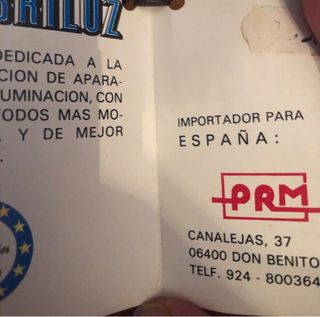 Dos apliques de pared clásicos dorados