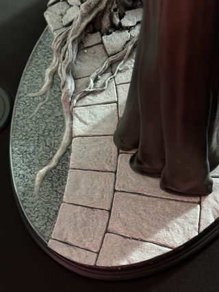 Weta Fountain Guard White Tree