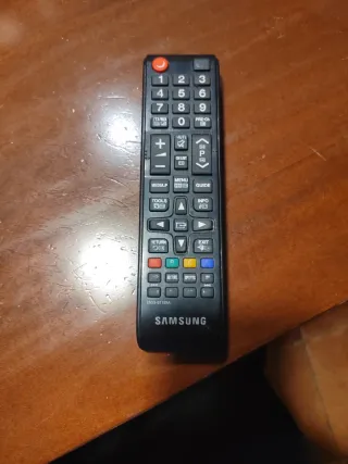 Monitor Samsung TD390 1080p