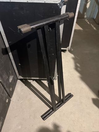 Soporte Tijera Metálico Negro