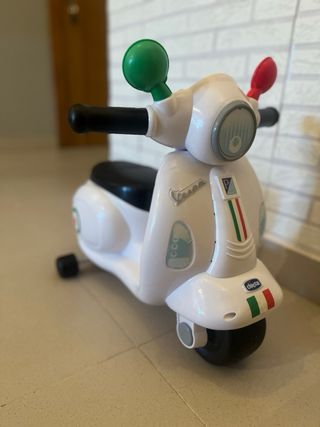 Correpasillos Vespa Chicco