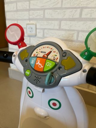 Correpasillos Vespa Chicco