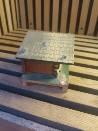 Caja Musical Suiza Antigua