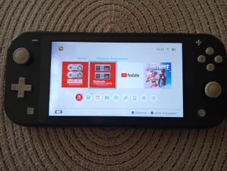 Nintendo Switch Lite + FC 25