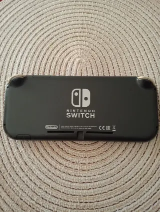 Nintendo Switch Lite + FC 25