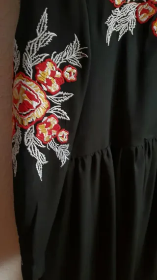 Seminuevo Vestido bohemio bordado negro