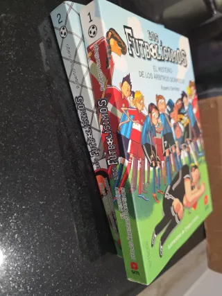 2 libros - Los Futbolisimos