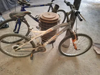 Bicicleta CONOR APEX BOOMERANG.